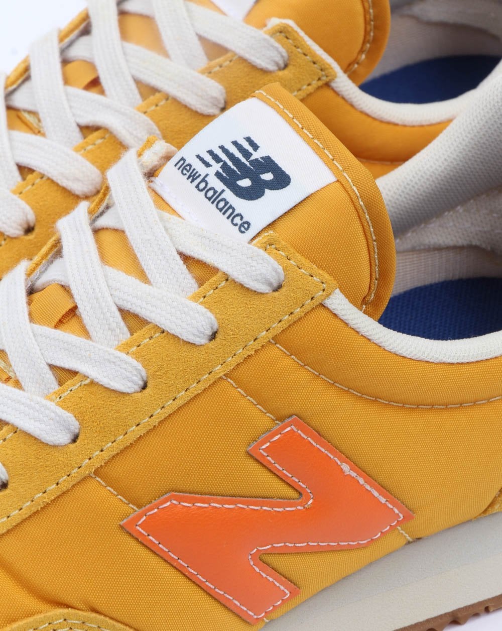 New Balance 720 Trainers Yellow - Image 4